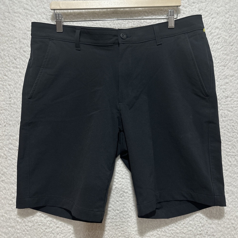 Under Armour Golf Shorts Men's Size 36 Performance Tech Black Flat Front Pockets